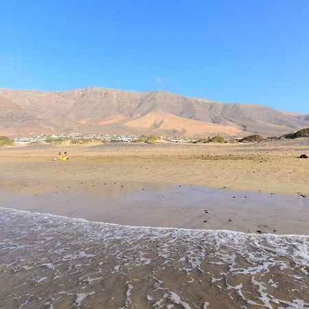 Famara Beach Apt Buitenkant foto